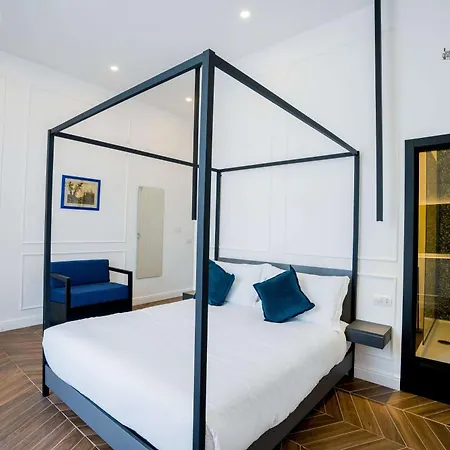 Palazzo Dei Conti 4* Nápoles