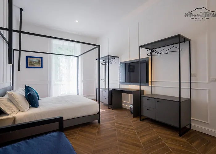 Palazzo Dei Conti Neapel