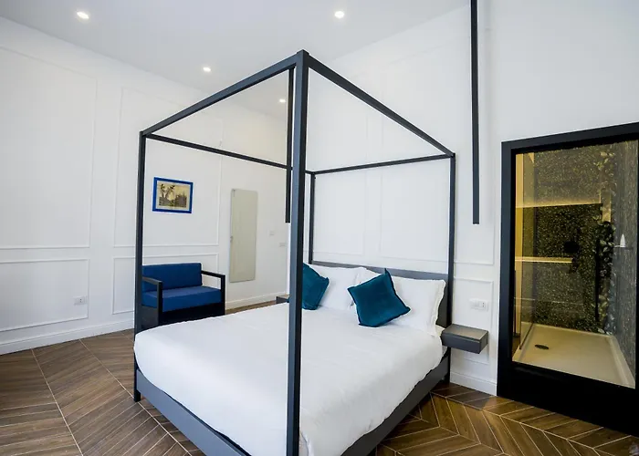 Palazzo Dei Conti 4* Neapel